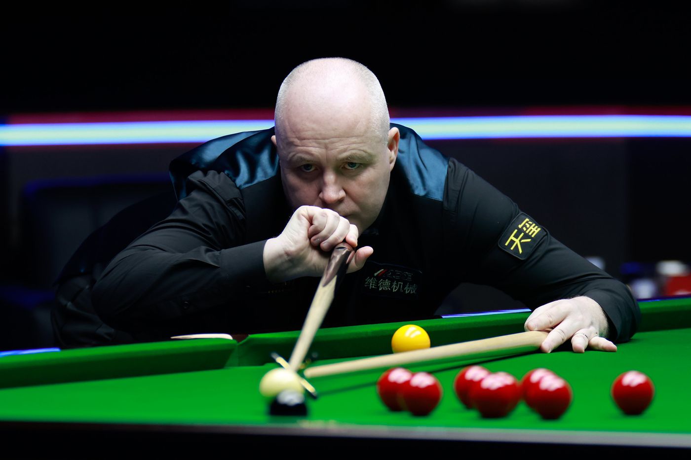 面对外界舆 面对外界舆