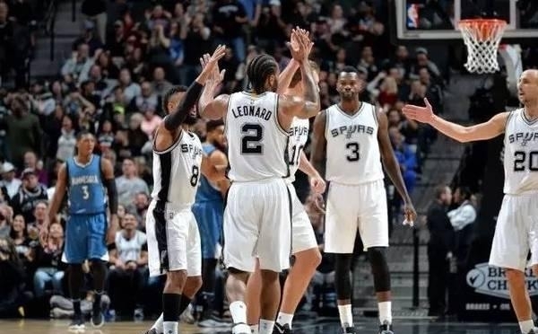 是爱德华兹 是爱德华兹