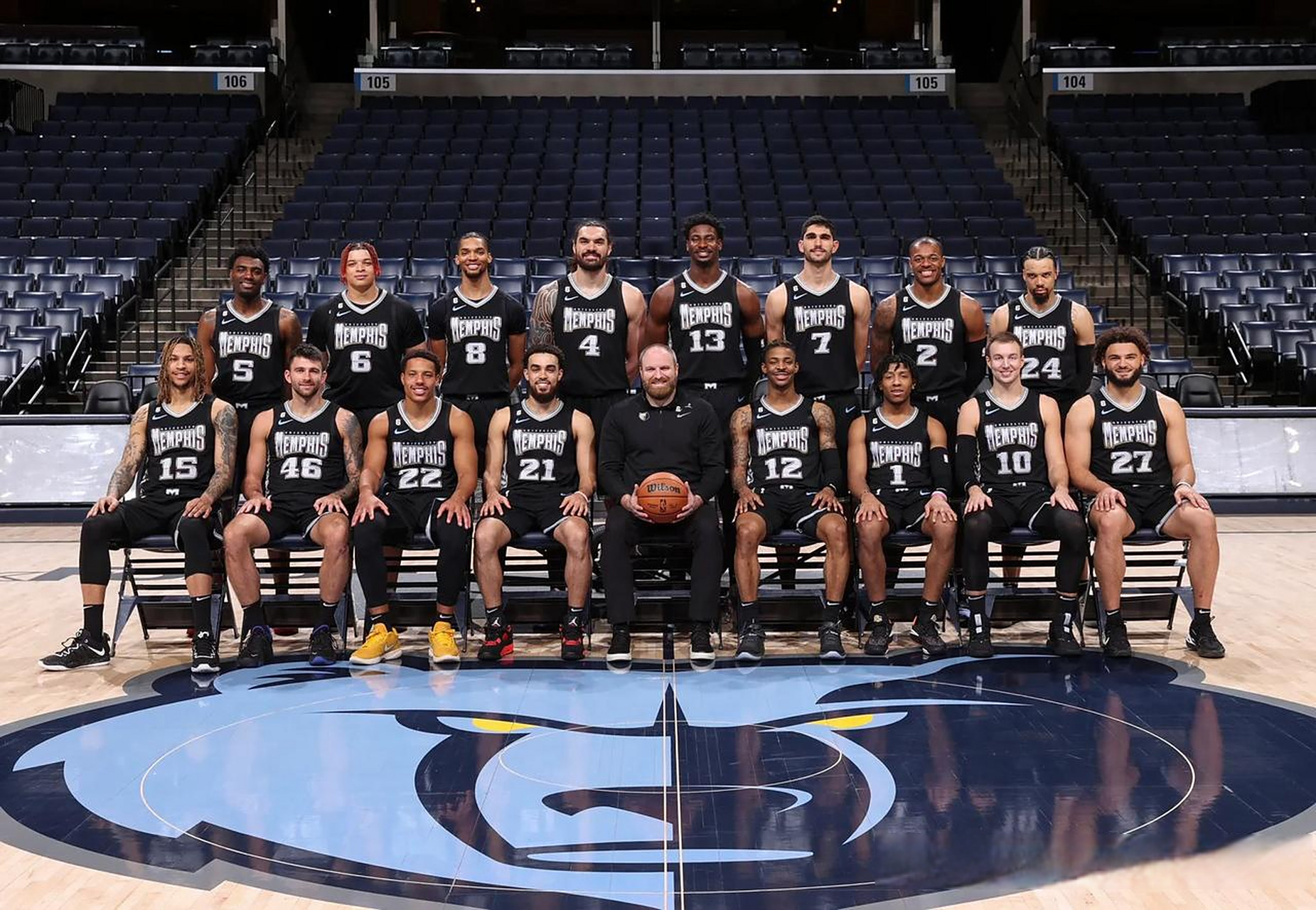 球队正在重 球队正在重